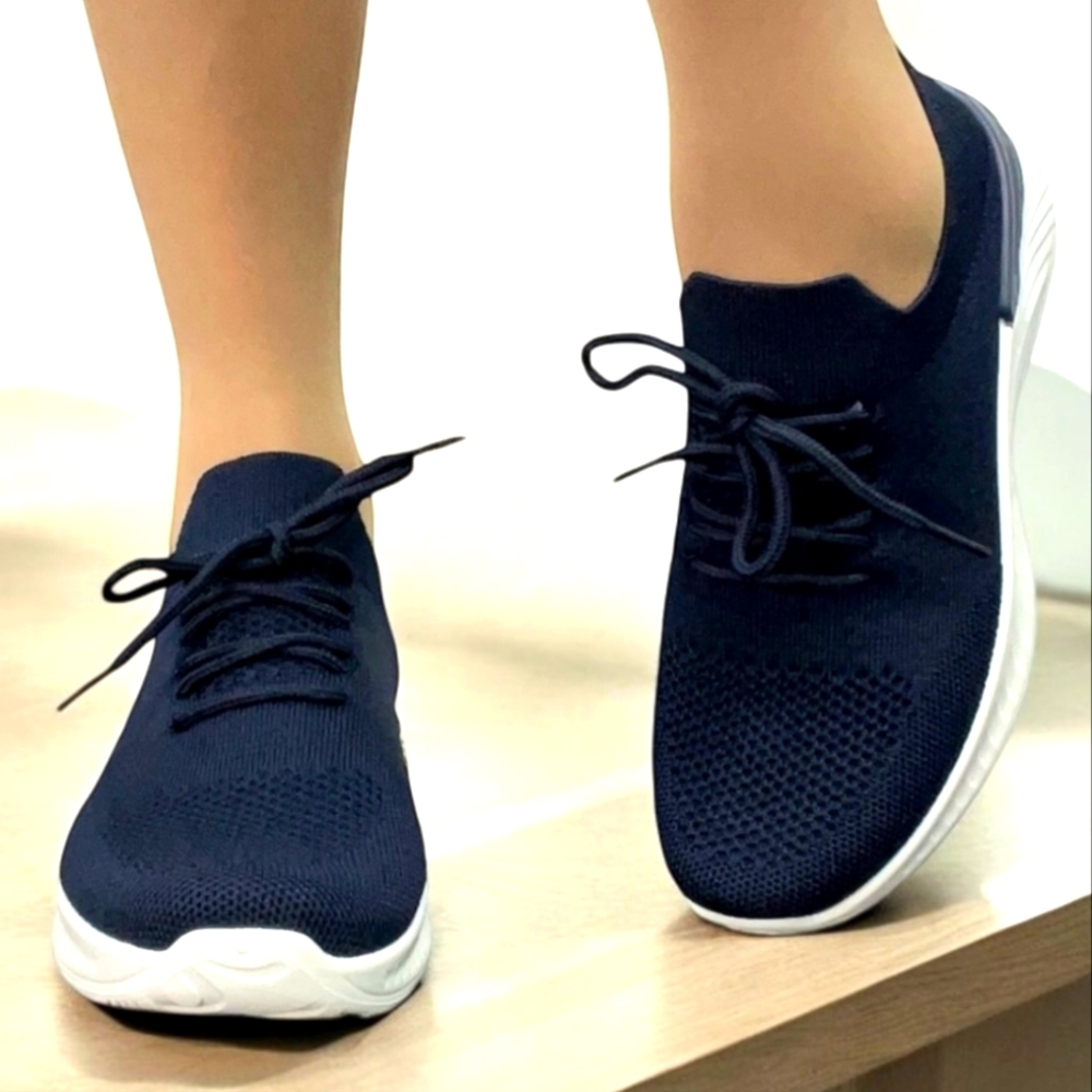 Tennis Shoes. Sneakers. Women's shoes, slip on, Walking Shoes. Blue Or Purple